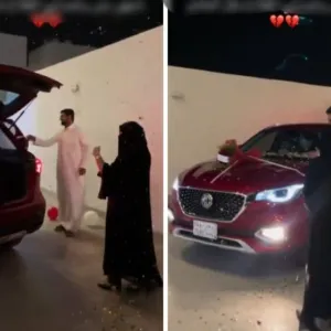 مواطن يفاجئ زوجته بهدية سيارة جديدة وأطقم ذهب.. شاهد ردة فعلها