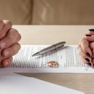 القضاء العراقي يحصي حالات الطلاق للشهر الماضي