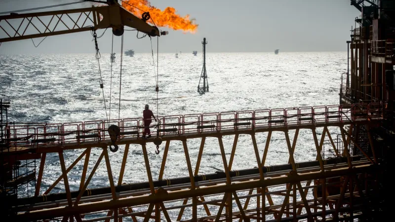 بايدن يعتمد العقوبات النفطية الجديدة على إيران