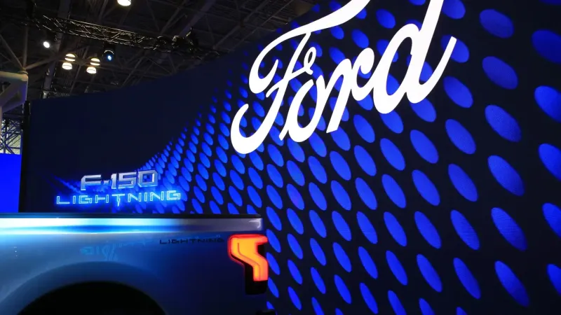 شركة Ford تتجاوز تقديرات أرباح الربع الأول بعد تعويض خسائر المركبات الكهربائية