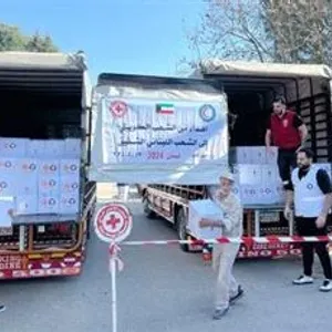 الهلال الأحمر الكويتي تقدم مساعدات للبنانيين المتضررين في الجنوب