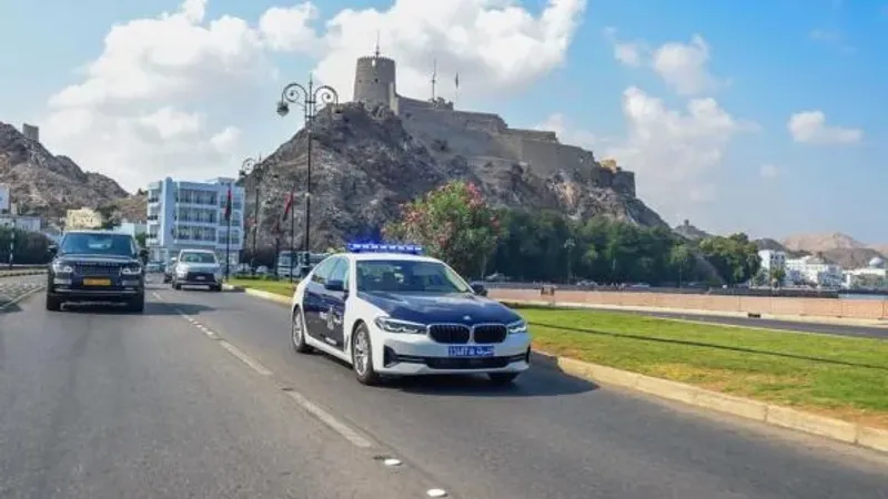 عبر مزادات المركبات.. شرطة عمان السلطانية تحذر من أسلوب احتيال جديد