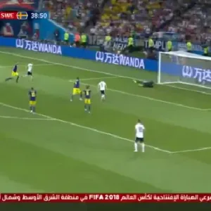بالفيديو.. حارس السويد يتألق في التصدي لفرصة هدف محقق لألمانيا