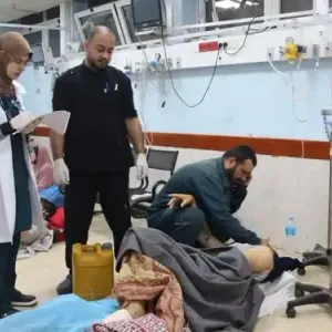 محدث:: مصادر طبية: الاحتلال يتعمد إخراج مستشفيات غزة عن الخدمة
