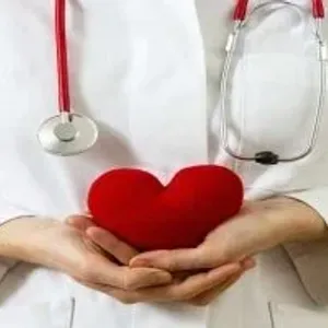 هل مرضى القلب أو ارتفاع ضغط الدم يمكنهم صيام شهر رمضان.. استشارى يوضح