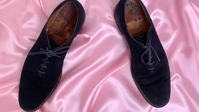 حذاء إلفيس بريسلي يُباع بمبلغ 150 ألف دولار في مزاد علني