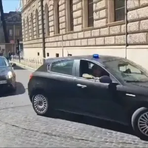 الشرطة الإيطالية تعتقل مواطنًا من طاجيكستان بتهمة الإرهاب فور وصوله إلى روما