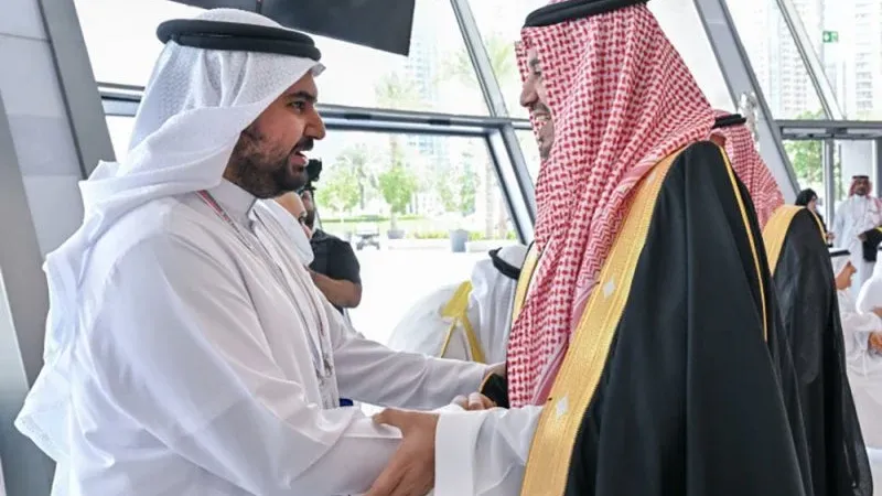 سمو الشيخ عيسى بن علي يشهد حفل افتتاح دورة الألعاب الخليجية الأولى للشباب في الإمارات