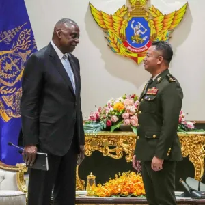 لمواجهة النفوذ الصيني... وزير الدفاع الأميركي يزور كمبوديا