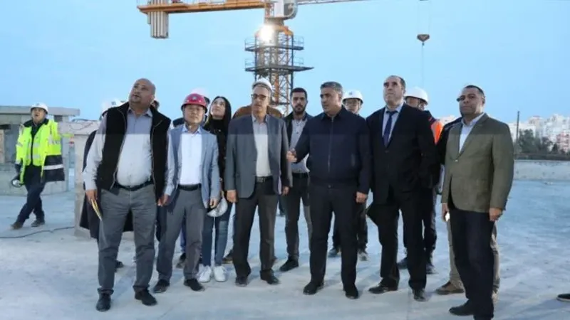 بلعريبي يتفقد مشروع مقر وزارة السكن الجديد
