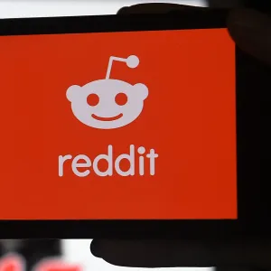 ارتفاع سهم Reddit بنسبة  8%  بعد الإعلان عن تعاونها مع OpenAI