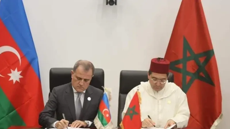 بوريطة يوقع على اتفاق الإعفاء من التأشيرة لحاملي جوازات السفر العادية بين المغرب وأذربيجان