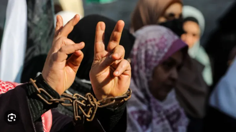 "نادي الأسير": 4 صحفيات فلسطينيات في سجون الاحتلال بينهن مرضعة