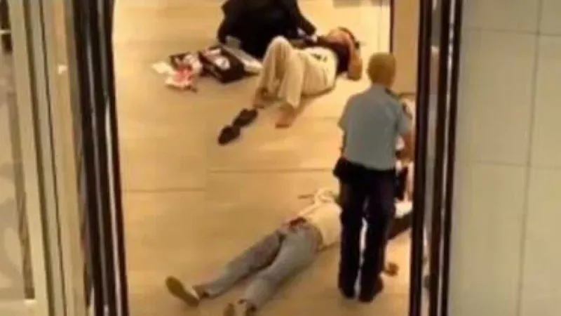 شاهد.. حادث طعن داخل مركز تسوق في سيدني وسقوط ضحايا