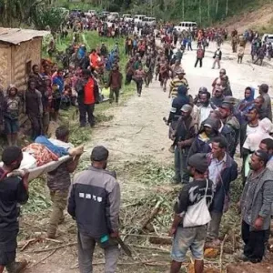بابوا غينيا الجديدة :أكثر من 2000 شخص دفنوا أحياء بسبب انزلاق التربة