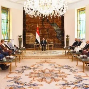 الرئيس المصري يستقبل الشيخ خالد بن عبد الله آل خليفة