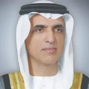 سعود بن صقر يقدم واجب العزاء في وفاة سعيد بن أحمد العتيبة