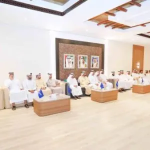 «طرق دبي» تبحث تطوير خدماتها في ثلاث مناطق