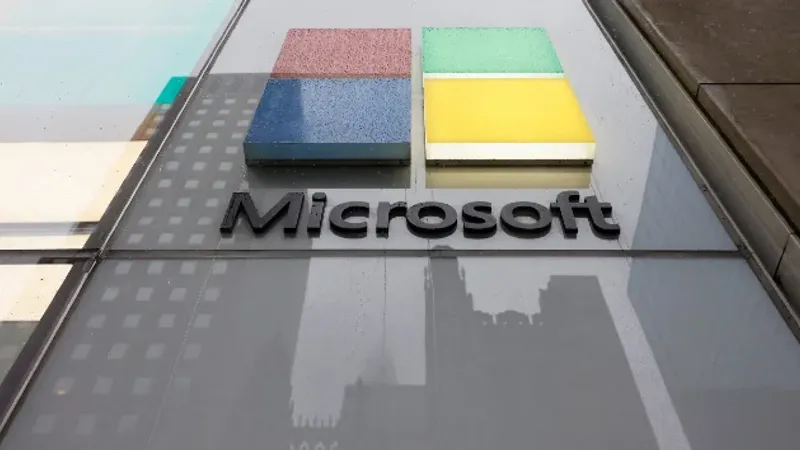 شركة Microsoft تستثمر أكثر من 10 مليارات دولار في الطاقة المتجددة لتشغيل مراكز البيانات