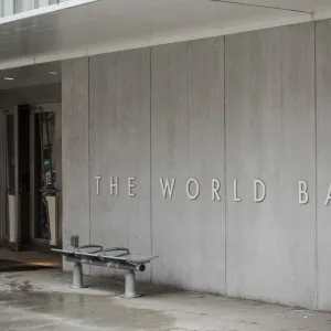البنك الدولي: الاقتصادات الناشئة بحاجة إلى نمو فائق السرعة لمواكبة ديونها