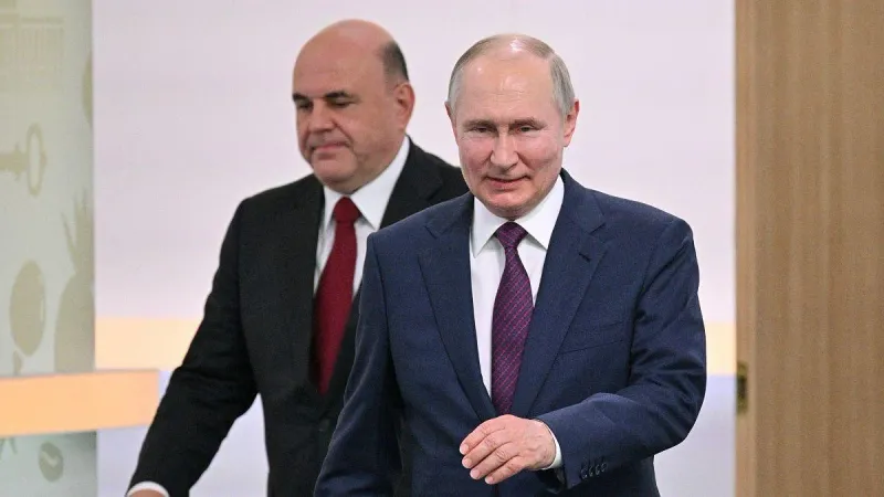 في خطوة متوقعة.. بوتين يعيد تعيين ميشوستين رئيسًا للوزراء في روسيا https://arabic.euronews.com/2024/05/10/putin-reappoints-mishustin-as-russias-prime-...