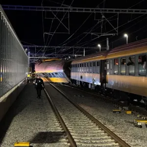 التشيك.. فيديو يوثق تصادم قطارين أسفر عن سقوط قتلى وجرحى