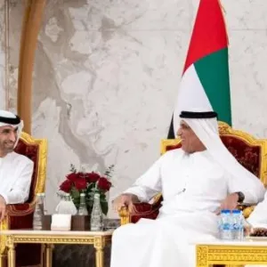 سعود بن صقر يستقبل وزيري الثقافة والتجارة الخارجية والمهنّئين