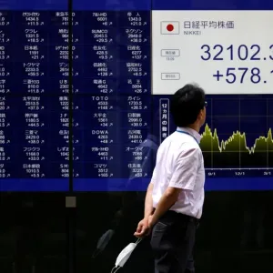 ارتفاع عوائد السندات الحكومية يضغط على الأسهم اليابانية وقطاع العقارات الأسوأ أداء
