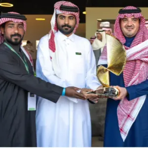 الأمير عبدالعزيز بن سعود يرعى ختام كأس العلا للصقور