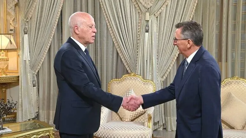 رئيس الجمهورية يستقبل سفير ألمانيا بتونس بمناسبة انتهاء مهامه ببلادنا.