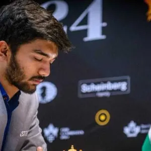 مراهق هندي يصبح أصغر متسابق في بطولة العالم للشطرنج