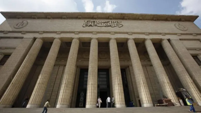 لماذا أنهى محامٍ مصري حياته داخل قاعة المحكمة؟