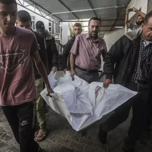 فيديو. 
            
    			قصف إسرائيلي على دير البلح يودي بحياة 5 أشخاص