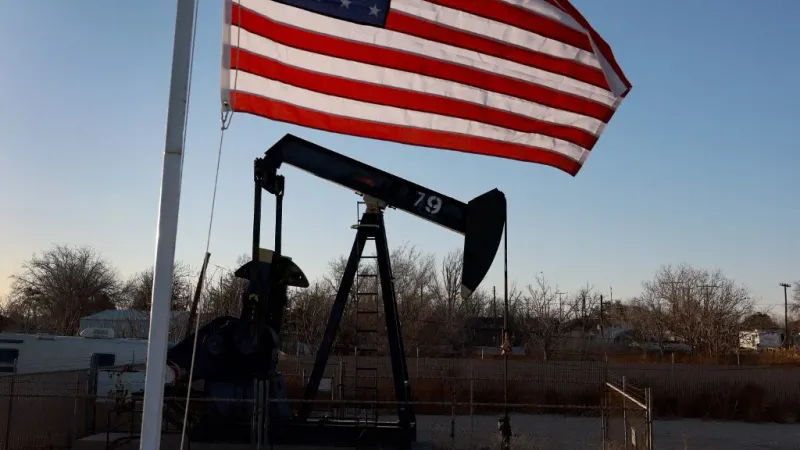 انخفاض مخزونات النفط والبنزين ونواتج التقطير في أميركا
