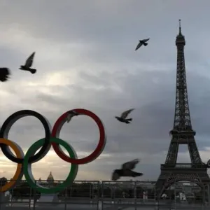 أولمبياد باريس 2024 - الشعلة الأولمبية تبدأ رحلتها في العاصمة الفرنسية