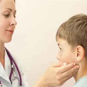 تورم الغدد اللمفاوية عند الأطفال- متى يشير لمشكلة خطيرة؟
