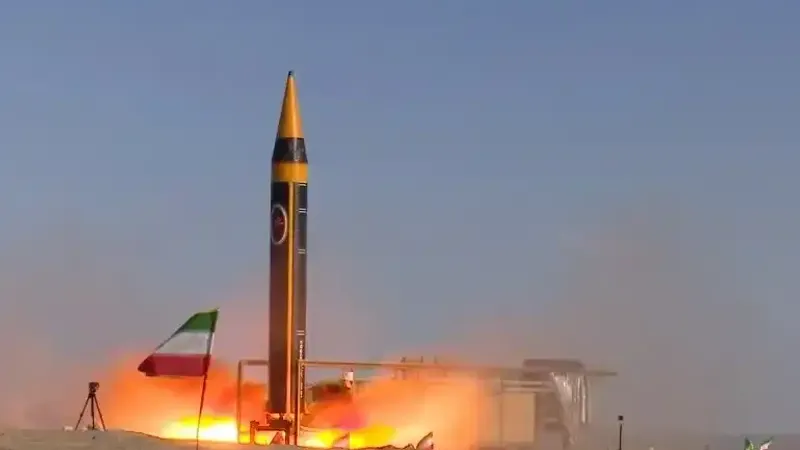 توقعات بضربة إيرانية خلال ساعات.. إسرائيل تستنفر وأميركا تنشر سفينة صواريخ 