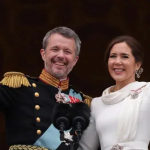 ملك الدنمارك وقرينته يقضيان عيد زواجهما العشرين في أوسلو