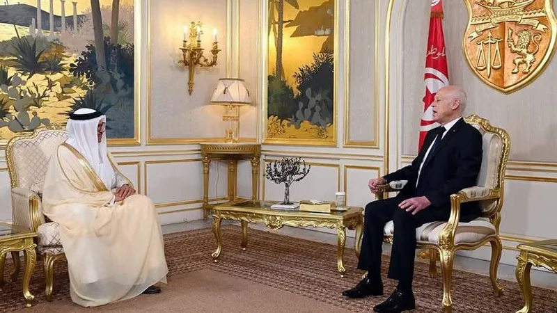 رئيس الجمهورية يستقبل وزير الخارجية بمملكة البحرين.