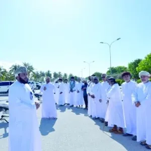 انطلاق الحملة الخامسة لرش خنفساء أوراق النارجيل بمحافظة ظفار