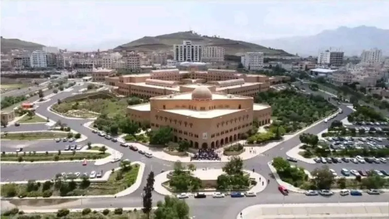 إجراءات انقلابية لتجريف التعليم في كبرى الجامعات اليمنية