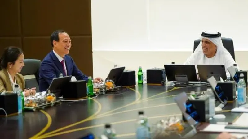 سعود بن صقر وعمدة دونغقوان الصينية يبحثان التعاون الحكومي والتجاري
