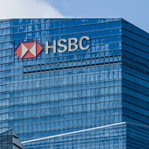 أرباح وإيرادات HSBC تتجاوز التوقعات بالربع الأول لـ2024