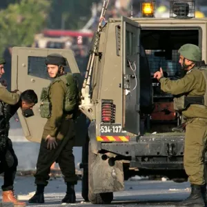 حملة اعتقالات إسرائيلية تطال 12 فلسطينيا من الضفة