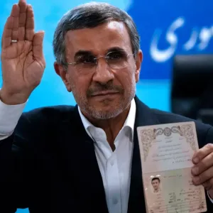 قبل يوم واحد من إغلاق باب الترشح.. محمود أحمدي نجاد يدخل السباق الانتخابي لخلافة رئيسي