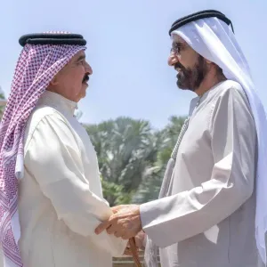 الملك يبحث العلاقات البحرينية الإماراتية مع محمد بن راشد