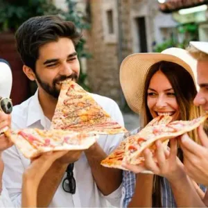 مدينة أوروبية تستعد لحظر الآيس كريم والبيتزا بعد منتصف الليل (تعرف على السبب)