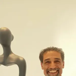 28 عملا فنيا بالأبيض والأسود في معرض وائل الشافعي بمتحف محمود مختار