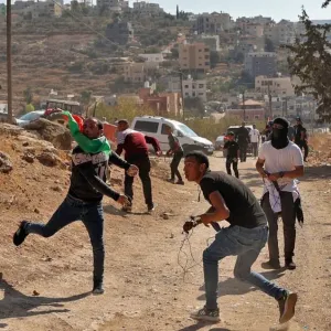 مراسلنا: مواجهات مع الاحتلال في قرى في الضفة الغربية