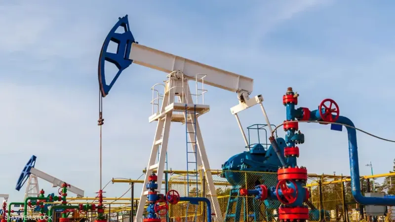 أسعار النفط ترتفع متأثرة بهبوط مخزونات الخام الأمريكية أكثر من المتوقع